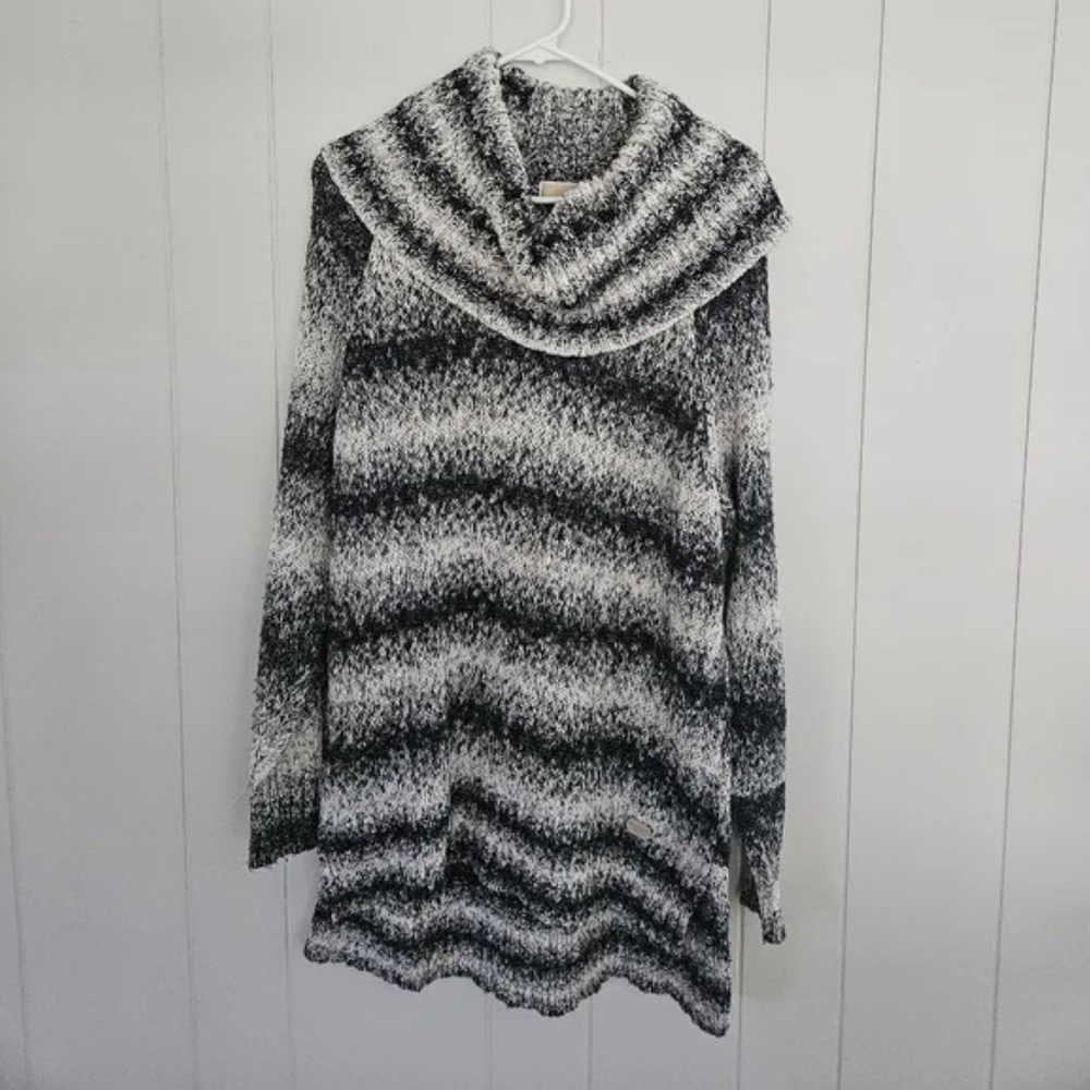 Michael Kors Women's Black and White Cowl Neck Sweater
